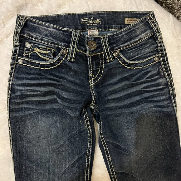 Silver denim slim bootcut jeans.  Embroidered, buttoned back pockets.  Size 24 - Picture 5 of 11